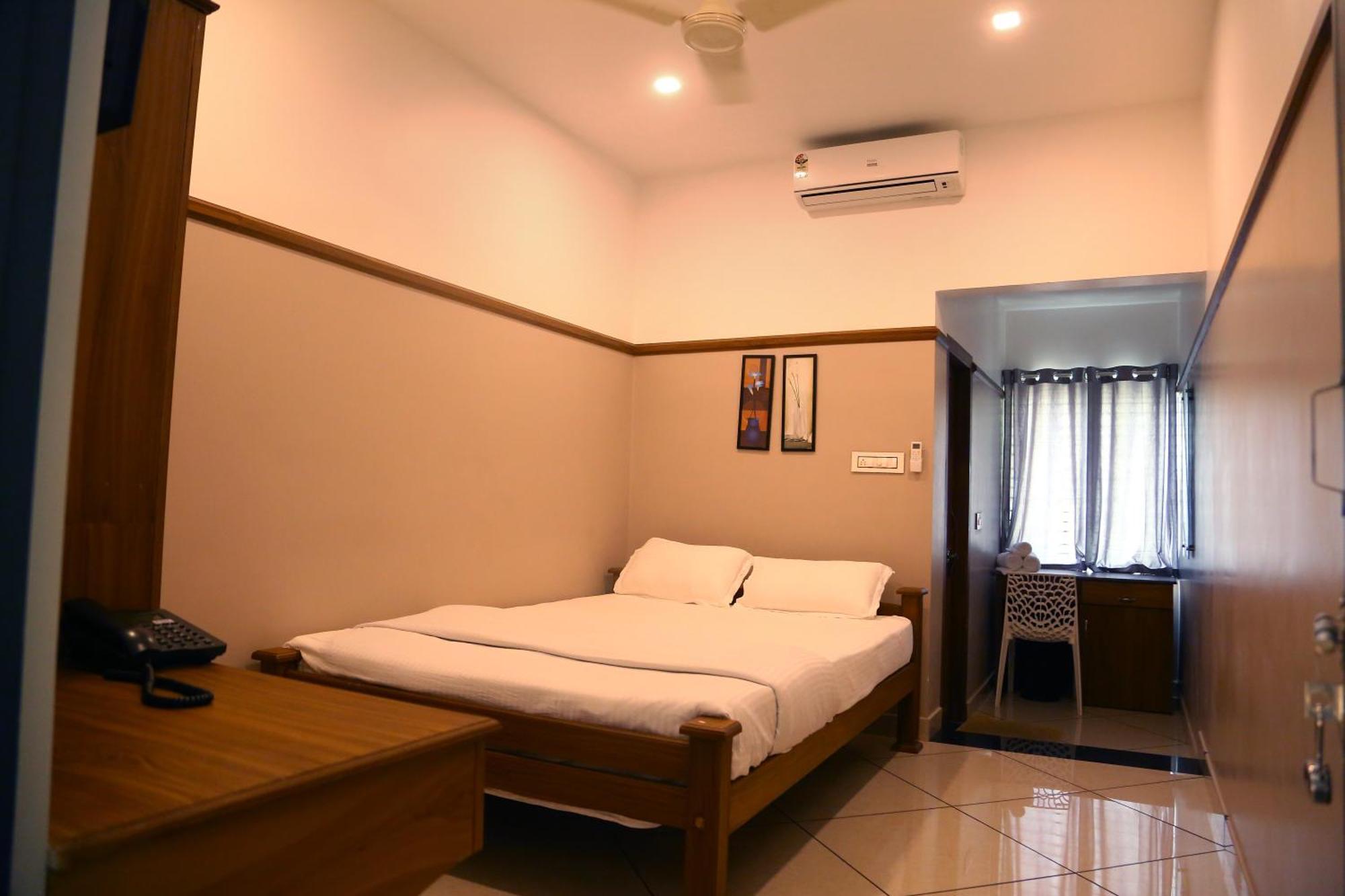 Icon Residency Hotel Kalpatta Buitenkant foto